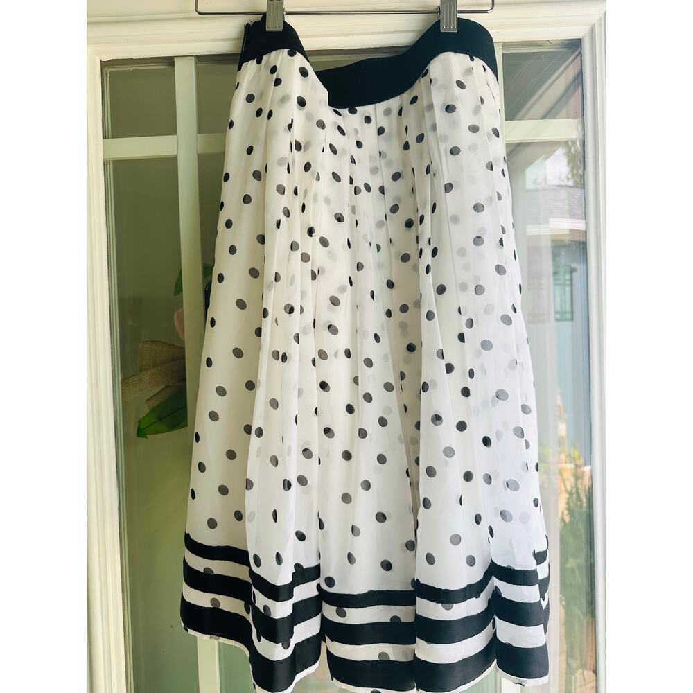 White House Black Market Polka Dot Skirt Knee Length Flowy Chic Timeless Glam 4 - Picture 2 of 9